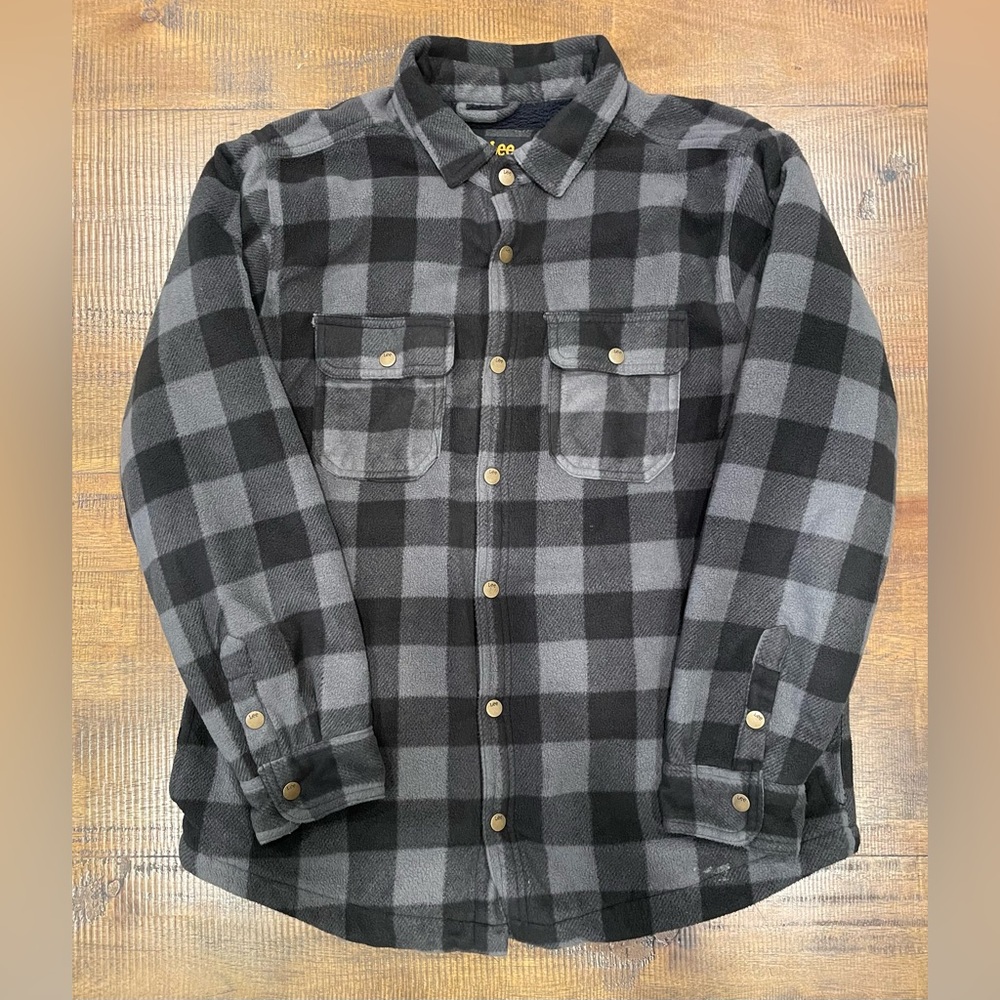 Lee Flannel Sherpa Lined Jacket (size L)